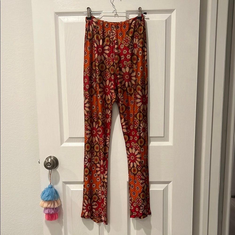 70s style Floral Patterned Pants in Red and Orange